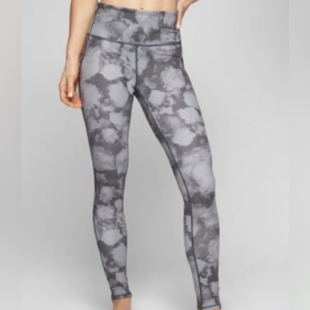 Athleta Chaturanga Full Length Leggings Tie Dye Gray Cloud Super Soft Size S